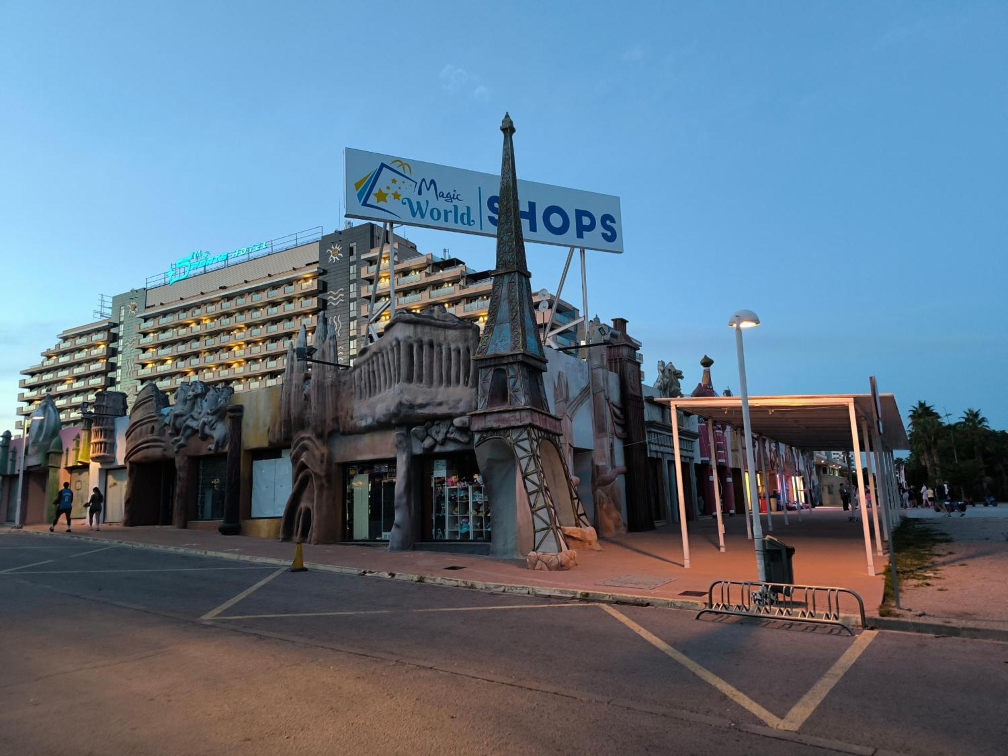 Magic World Apartamento Lyz Y Mar Оропеса дел Мар Екстериор снимка